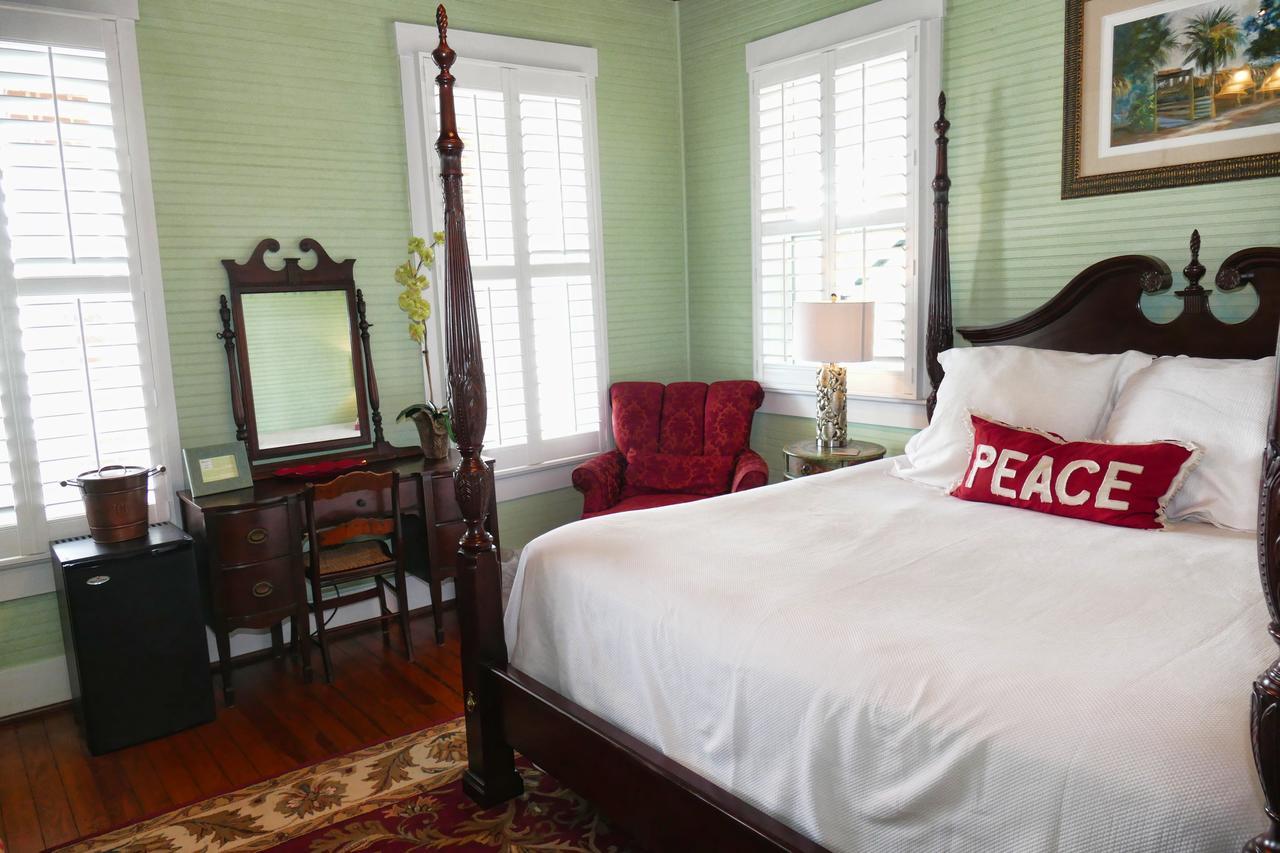 Beachview Inn And Spa Tybee Island Екстер'єр фото